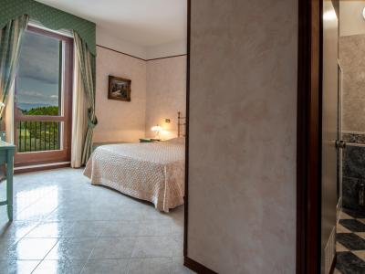 fortunaresort en easter-stay-in-tuscany-for-couples 021